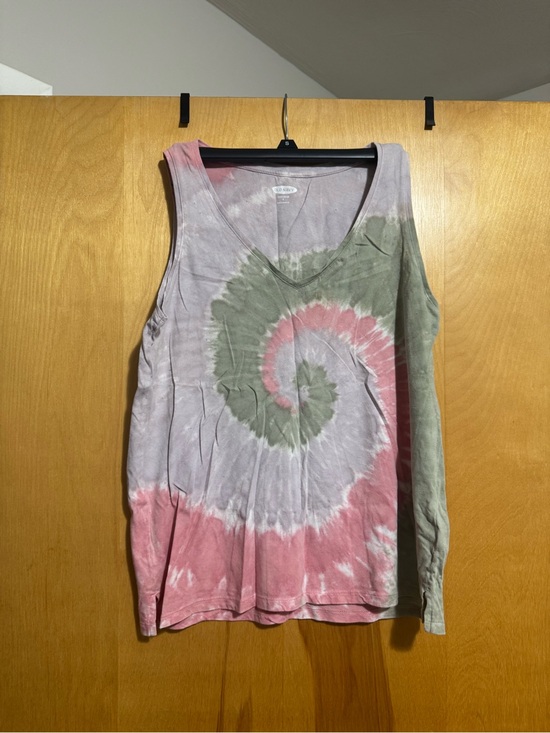 Old Navy Tops - Tie-Dye V-Neck Tank Top in Pink, Green & Gray